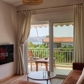 D & K Vacation Villa Anavissos, хотел в Анависос