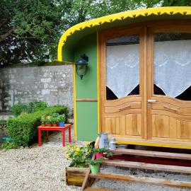 Roulotte Mariposa, hotel in Loches