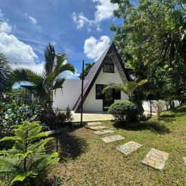 PRIVATE VILLA IN TAGAYTAY with PRIVATE POOL and Basketball Court LMN PLACE