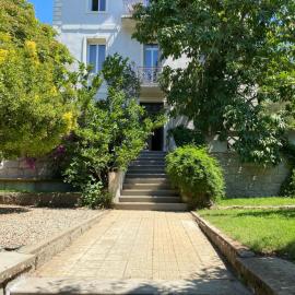 Au coeur de Sartène appartement de charme dans un écrin de verdure