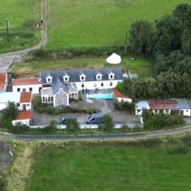 Bikes Beers Bed and Breakfast, hotelli kohteessa Brosna