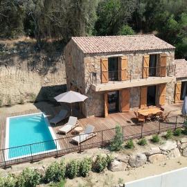 Bergerie avec piscine chauffée Sotta