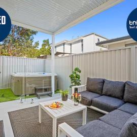 Coastal Central 3BR - Spa, Surfers Paradise, AC