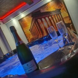 Rom'antique la Jalouzzie SPA, hotel em Dunkerque