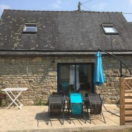 LE PRESSOIR GITE 4-6pers, piscine, billiard et baby-foot