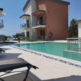 Sotiris Luxury Villas, ξενοδοχείο στα Λιμενάρια