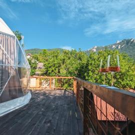 Viesnīca Glamping Ceahlau pilsētā Durau