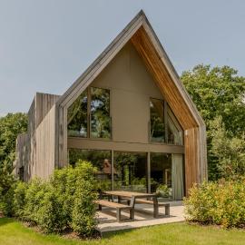 Luxury Group Lodge for 10 – Woodz Lodges Heusden-Zolder