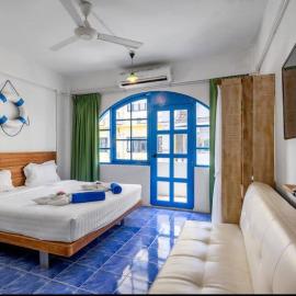La Casa Residencies