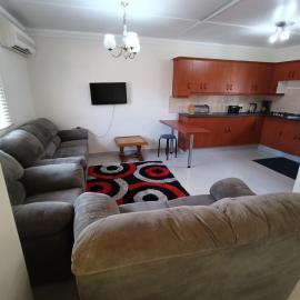 Ezulwini Air B&B, hotel in Richards Bay