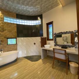 Sunya Giri Lodge & Retreat
