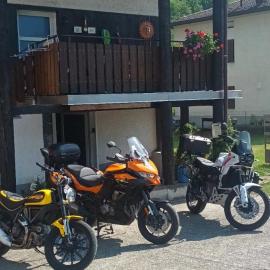 Aura House, hotel em Caiolo