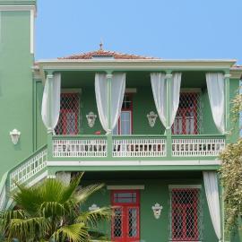 Vintage Balcony Guesthouse & Suites, hotel sa Ovar