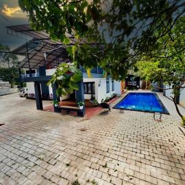 1 Forest Soul - Forest Side Retreat with Pool – hotel w mieście Batheri