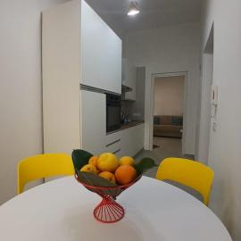 HOME 23 apartament, hotel a Crotona