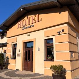 즈기에시에 위치한 호텔 Hotel Diament Zajazd u Przemka