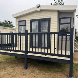 Modern 6 birth caravan Hunstanton Norfolk