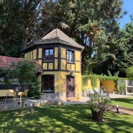 Le Parc du Séquoia & SPA proche Colmar et Riquewihr, hotel em Ostheim