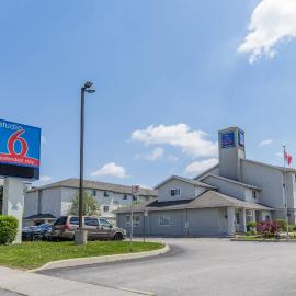 Studio 6 Toronto - Mississauga with Kitchenettes, מלון במיסיסוגה