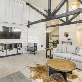 Centrally Located Pinedale Vacation Rental!、パインデールのホテル