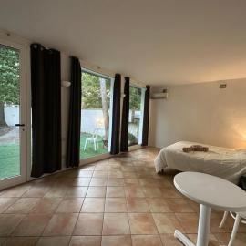Casetta con giardino