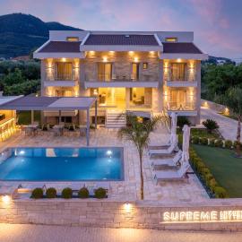 Supreme Luxury Suites, hotel din Skala Potamia