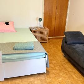 Habitacion en un piso compartido, hotel em Neuhausen am Rheinfall
