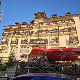 Vila Alpin, хотел в Стража