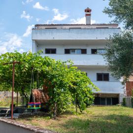 Apartments with parking space Rovinj - 24651