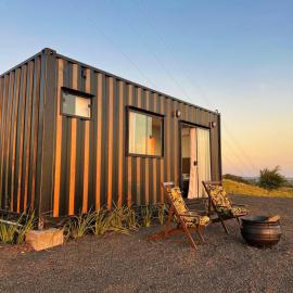Hospedagem Morro do Buda Container、Planaltoのホテル