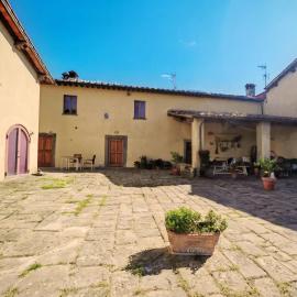 Le Corti - Agriturismo Olio e Vino