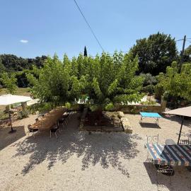 Gîte Chez Papy, ξενοδοχείο σε Richerenches
