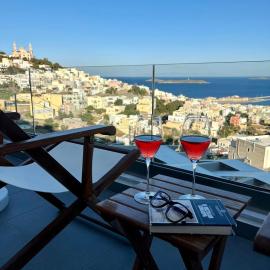Stonehill Suites Ano Syros, hotel a Ano Syros