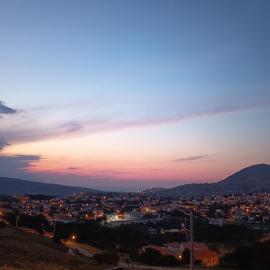 Duplex house with panoramic view、Gökçeadaのホテル