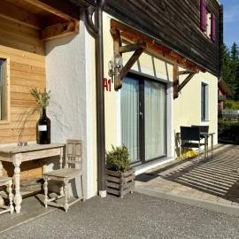Ferienwohnung mit Garten in ruhiger Lage am Waldrand
