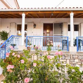 Εξοχική κατοικία Αnna's house, hotel en Agía Zóni