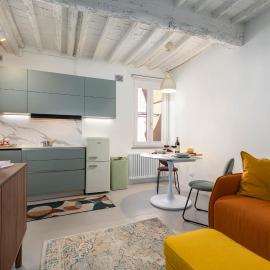 Spazio Gallurì 17, hotel a Poggibonsi