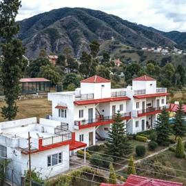 Mohdev Resort, hotell i Jhājra