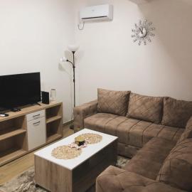 Apartman Sunce1, hotel di Rakari
