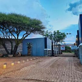 Polokwane में, होटल Unique Overnight Polokwane Eco-Friendly & Solar Powered