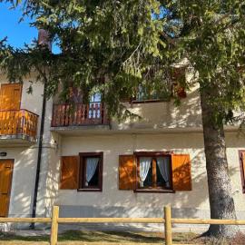 Casa Magnola - Ovindoli، فندق في أوفندولي