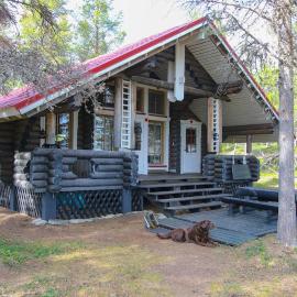 Inarin Aava, a cabin in Inarijärvi