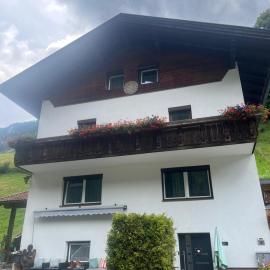 Bauernhof Haus Sturm, hotel in Jerzens