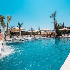 Ksamil Central Park Hotel