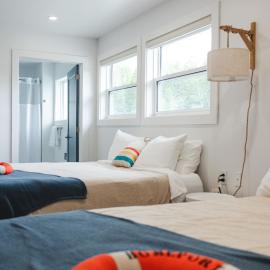 Homeport Suites & Residences, hotell i Lords Cove 
