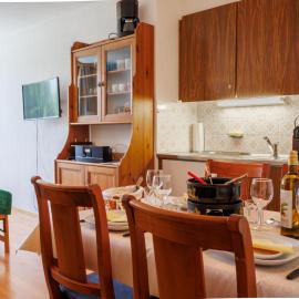 Studio Les Erables Apt 361 by Interhome, hotel u gradu Zinal