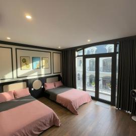 Phòng Đôi Ban Công cực chill, hotel in Hòa Bình