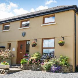 Green Meadow Farm Holiday Cottages, hotel v destinaci Redcross