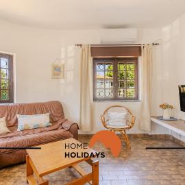 #240 Beach House - Casa da Balaia by Home Holidays