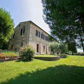Villa Chloe - Luxury retreat, hótel í Potenza Picena